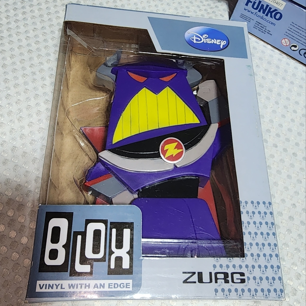 FUNKO NIB DISNEY BLOX ZURG VINLY WITH AN EDGE CHARACTER FIGURE 2 AVAILABLE SEPAR